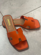 Herms Slide- Orange