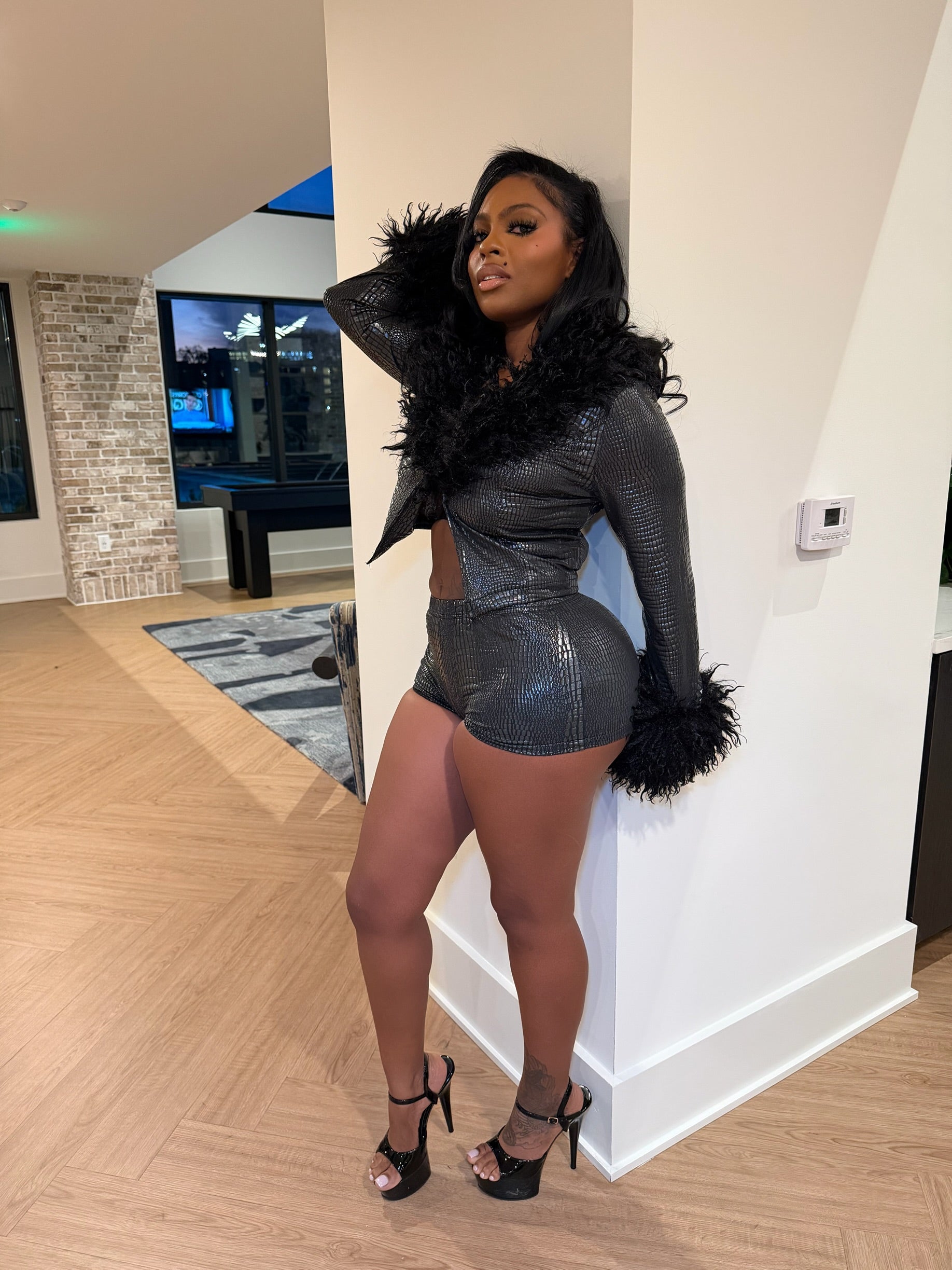 Private Jet Pressure Fur Set- Black