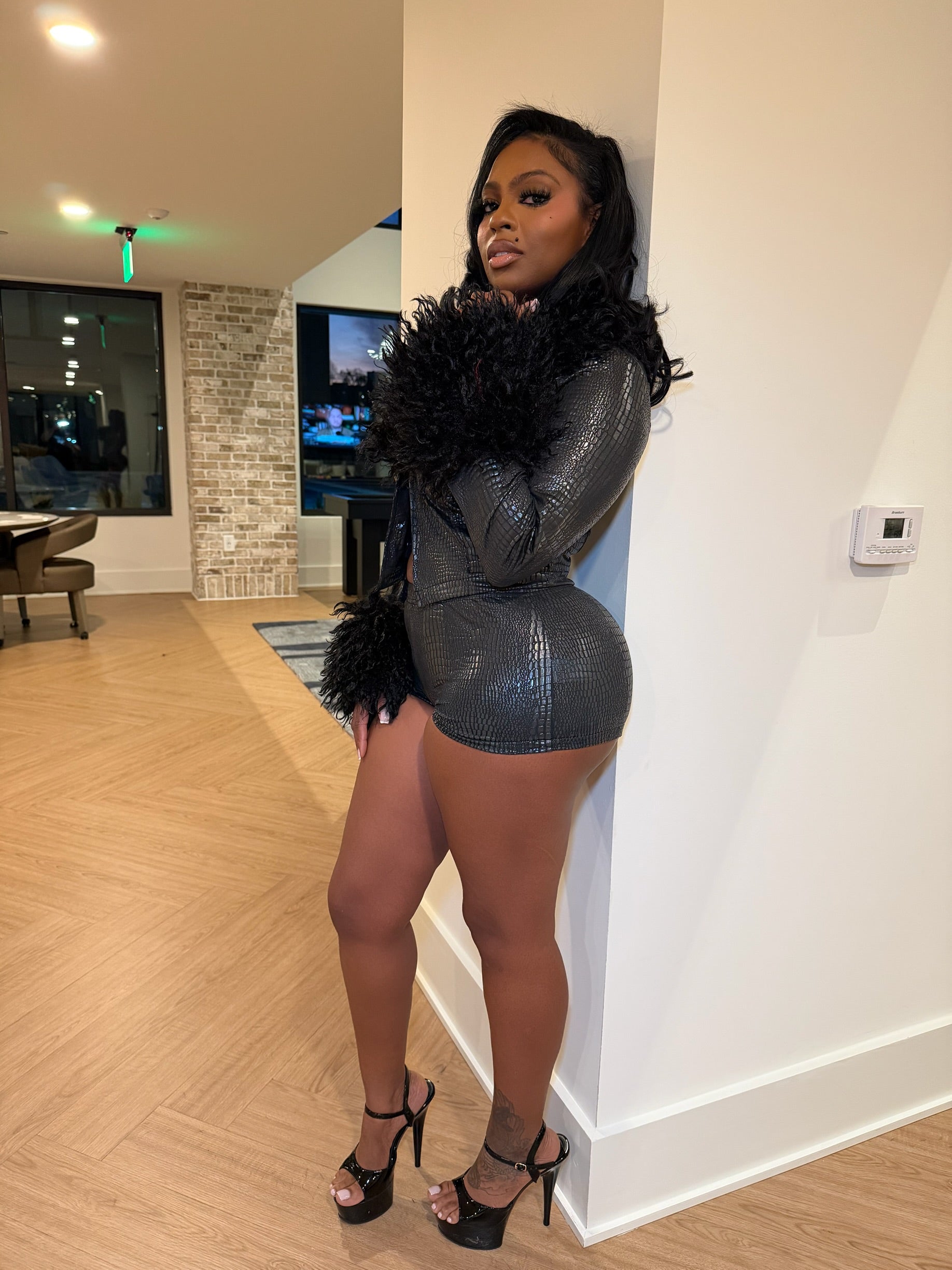 Private Jet Pressure Fur Set- Black