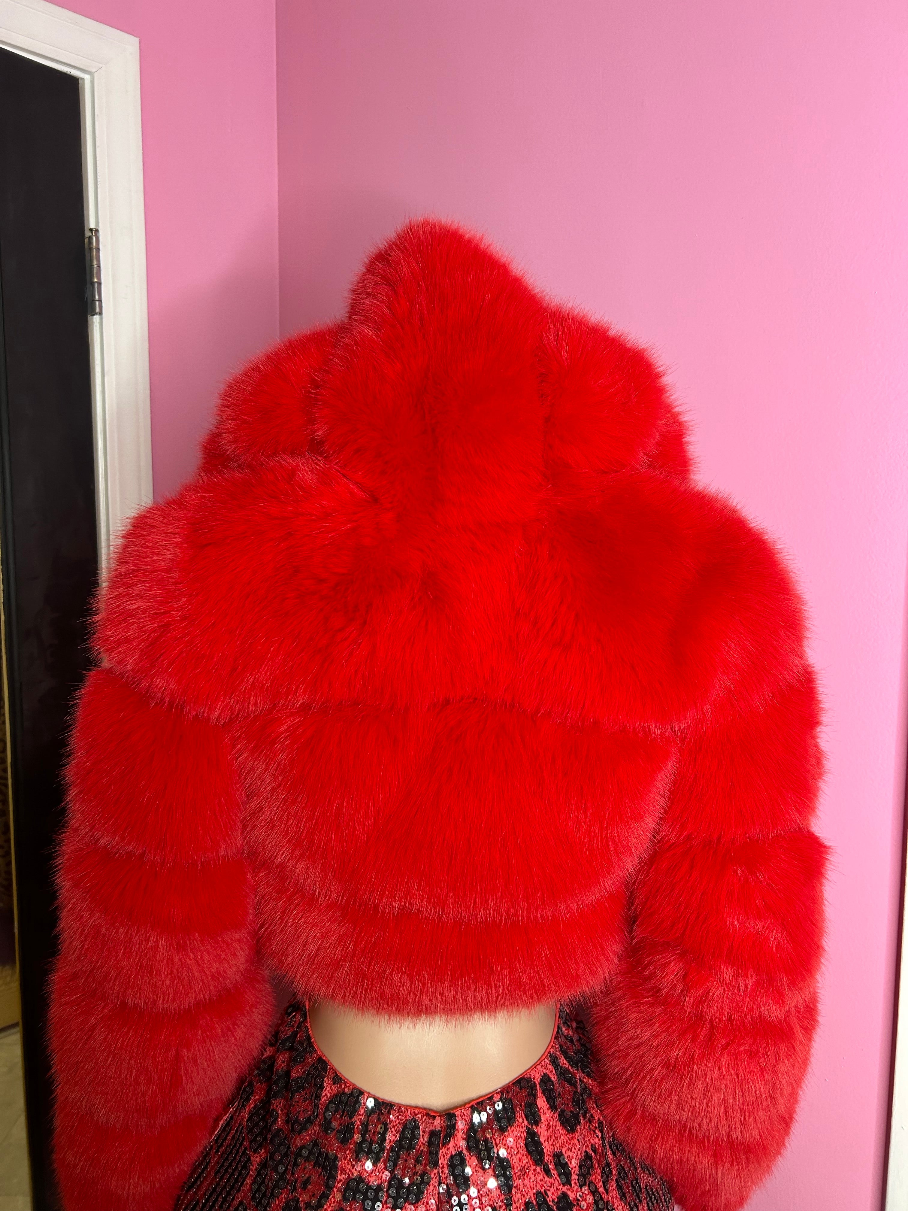 *Pre-Order 12-15 days then ship* 
Chic Faux Fur Jacket with Hood – Red
