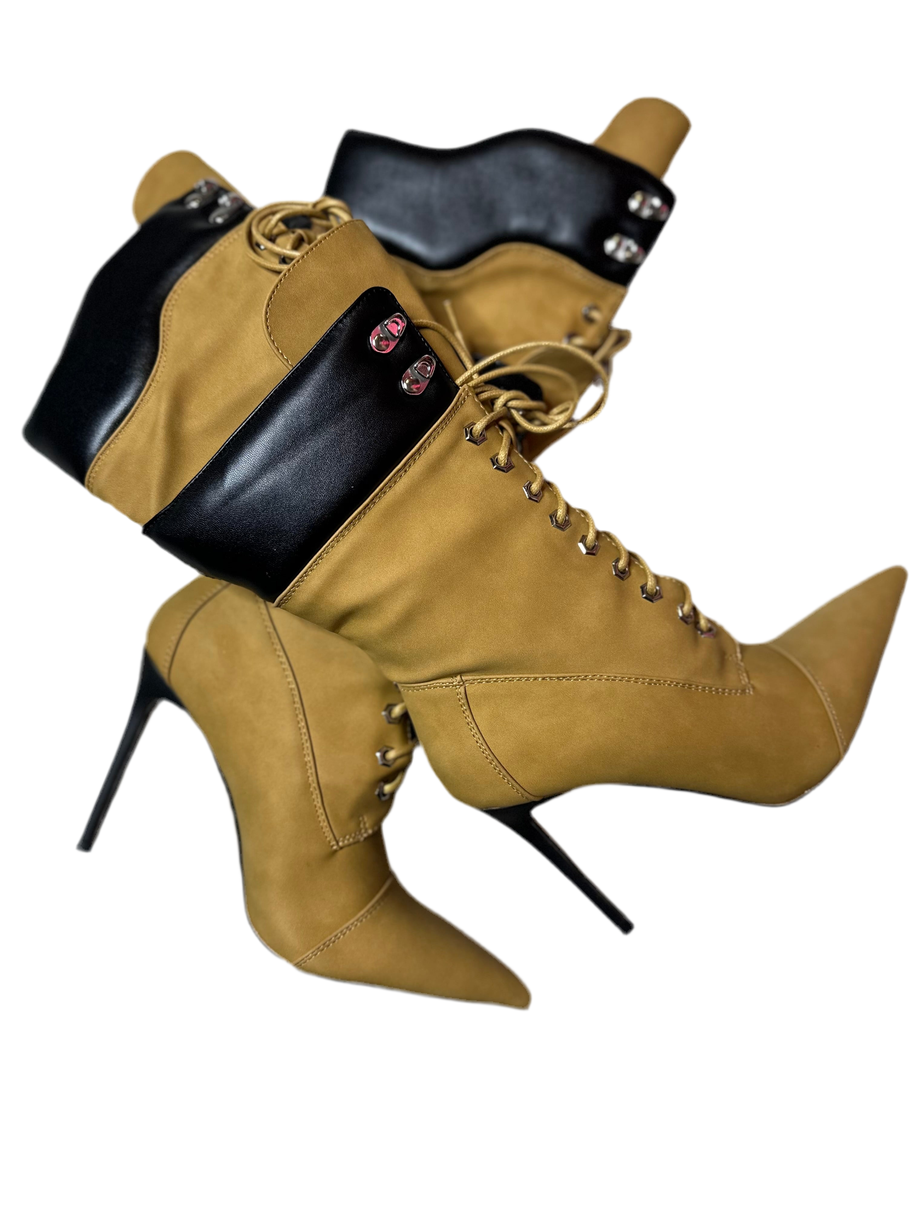 Chic Two-Tone Pointed-Toe Stiletto Boots