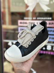 Ricky Leather Jumbo Shoelace Low Top Sneakers- Black