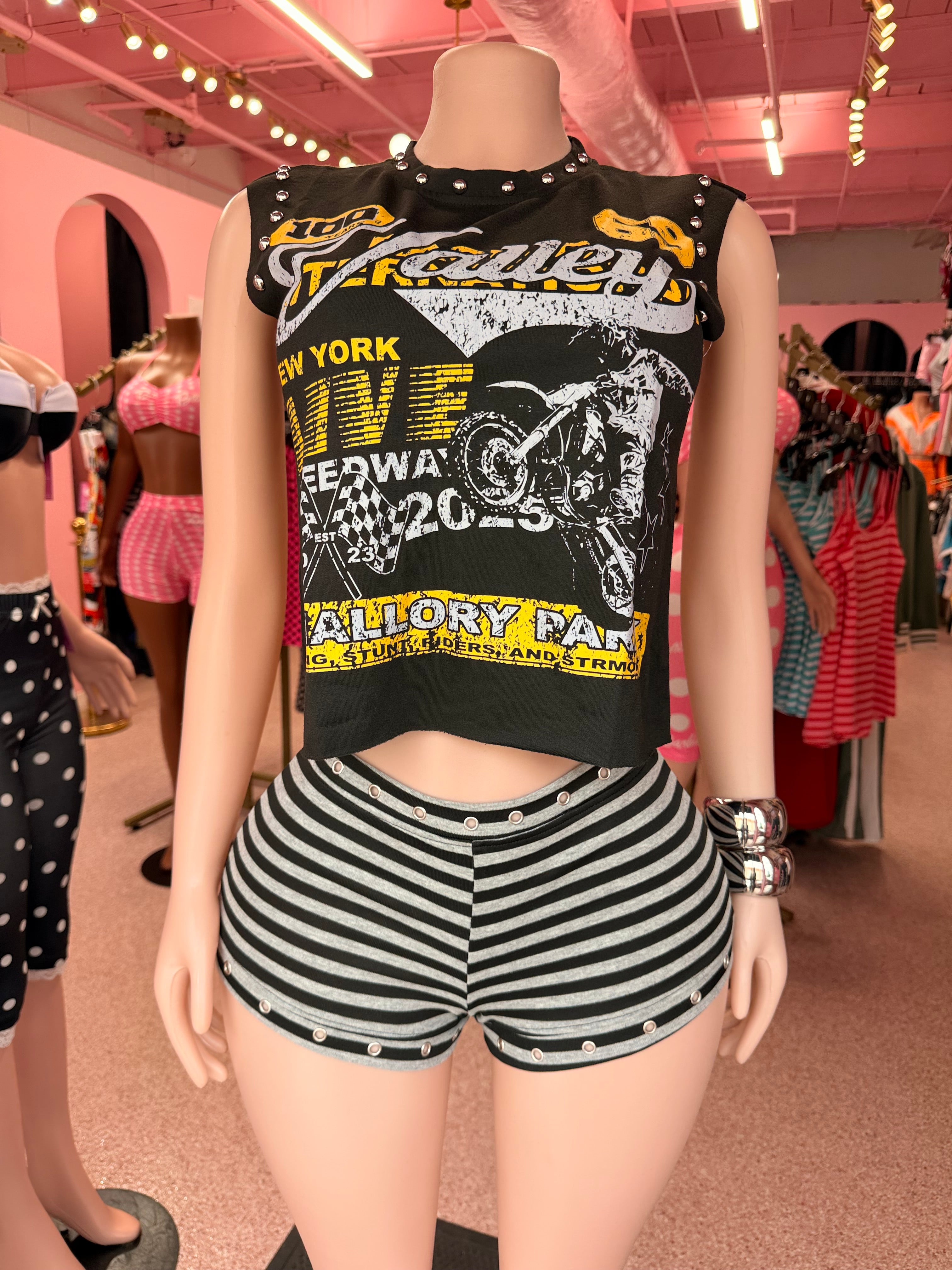 Victory Lap Graphic Top- Black