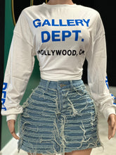 Gallery Graphic Top- Blue