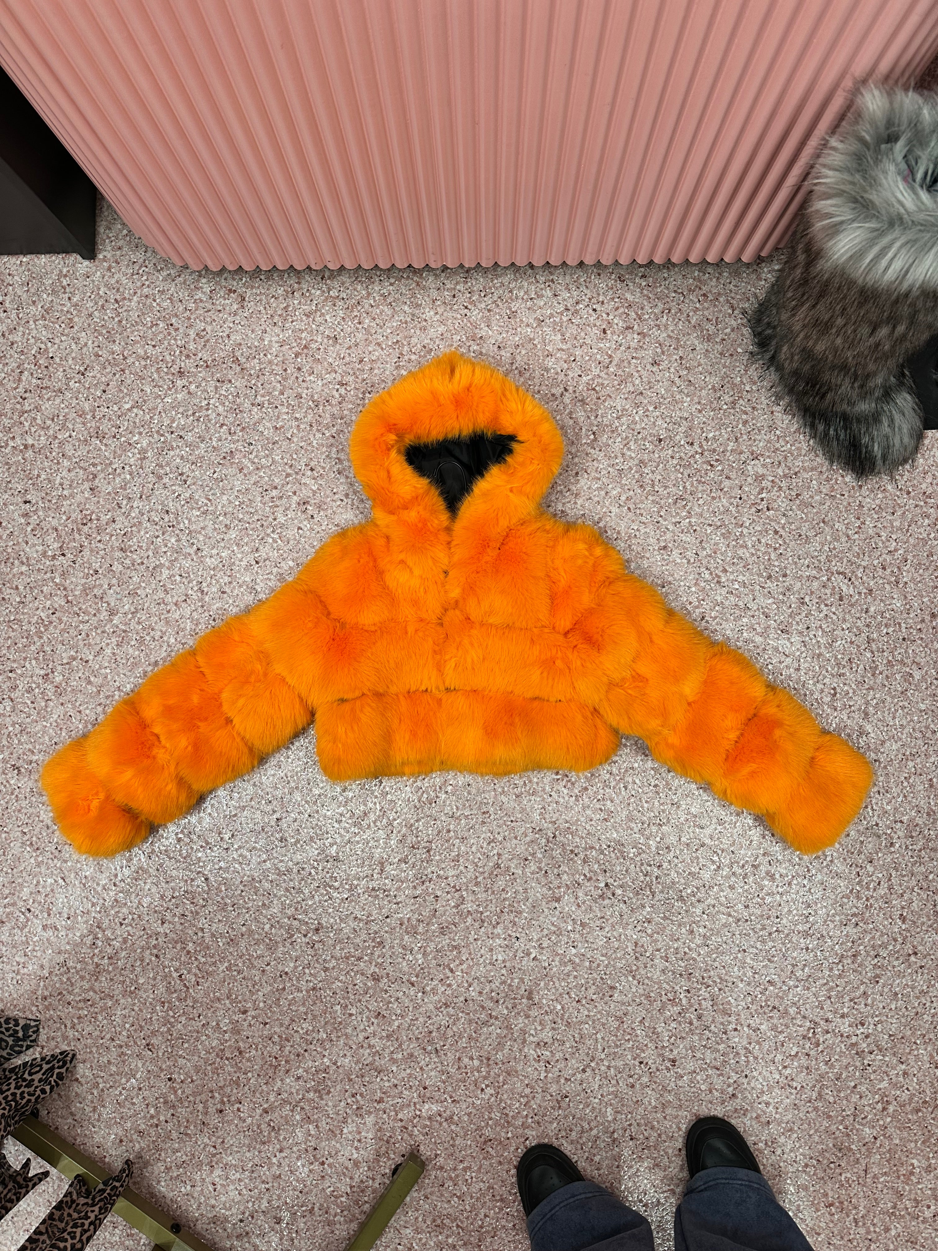 Chic Faux Fur Jacket with Hood – Orange