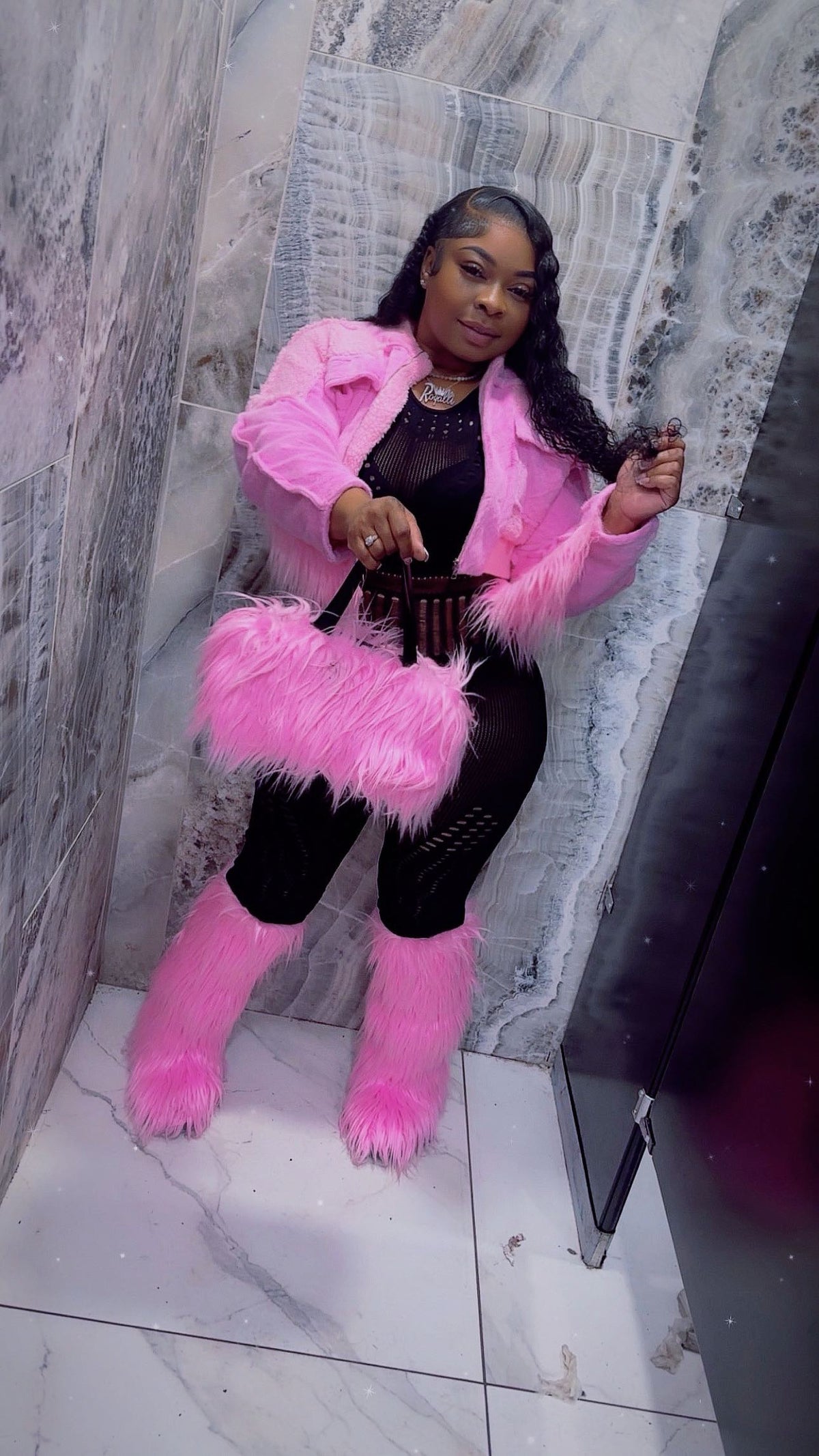 Chic Faux Fur Knee-High Boot & Handbag Set- Pink