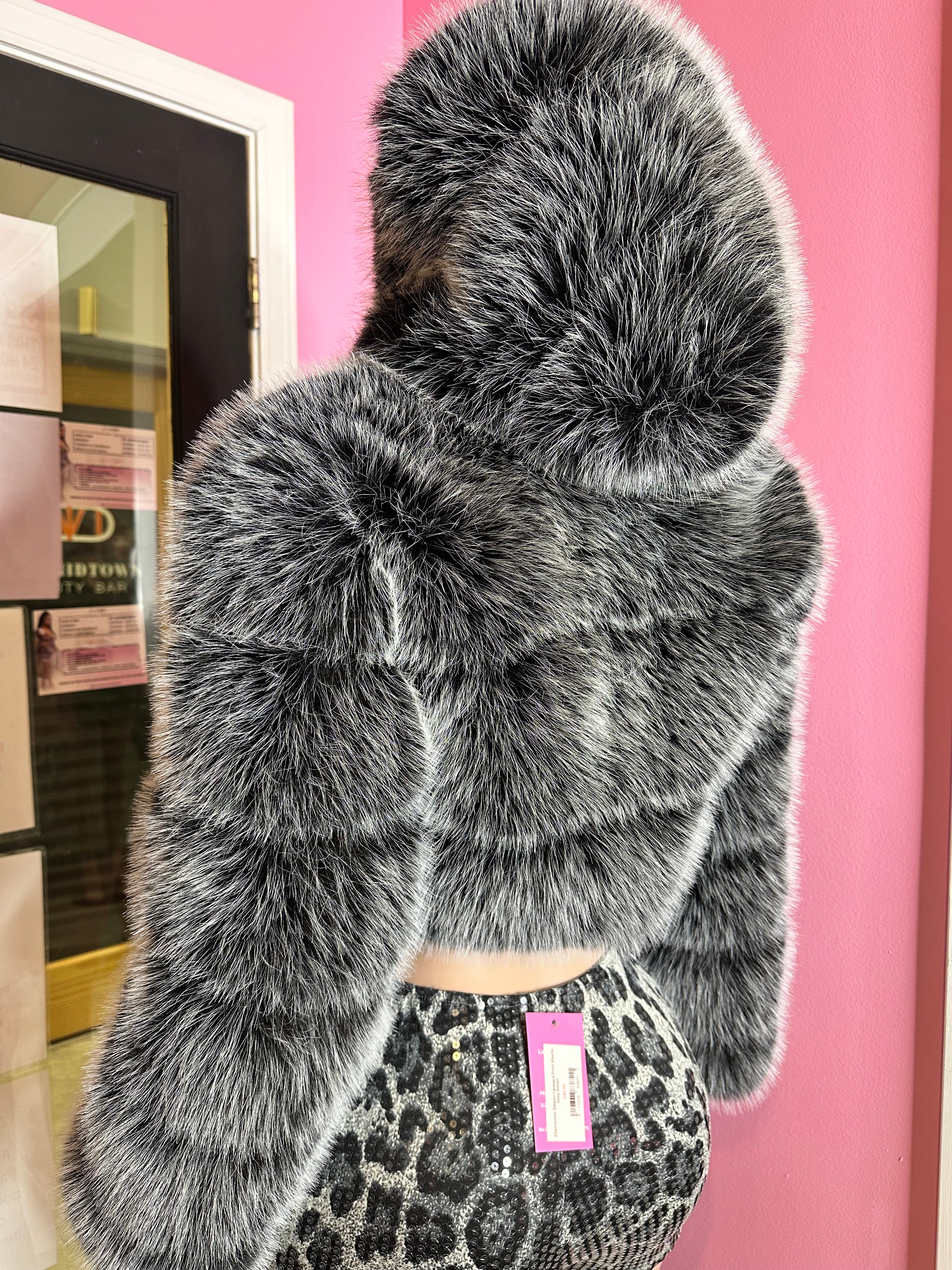*Pre-Order 12-15 days then ship* 
Chic Faux Fur Jacket with Hood – Grey Striped Design