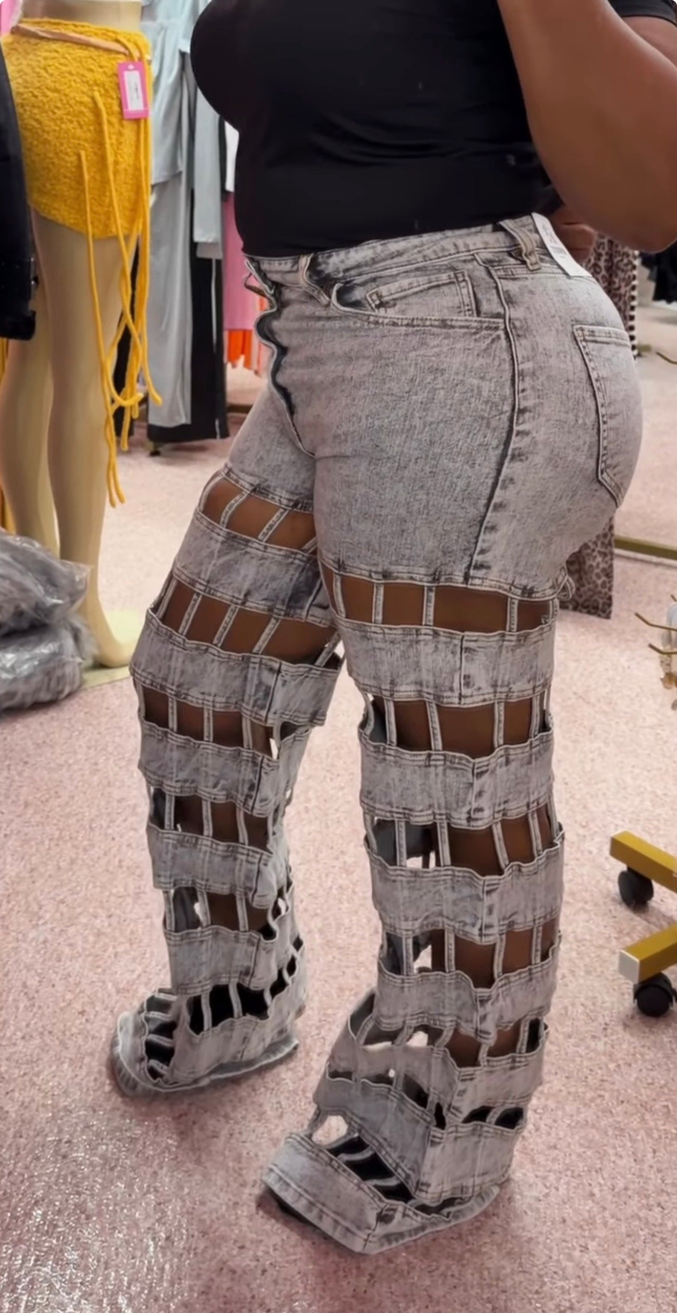 Concrete Cutout Cage Denim Jeans – Gray