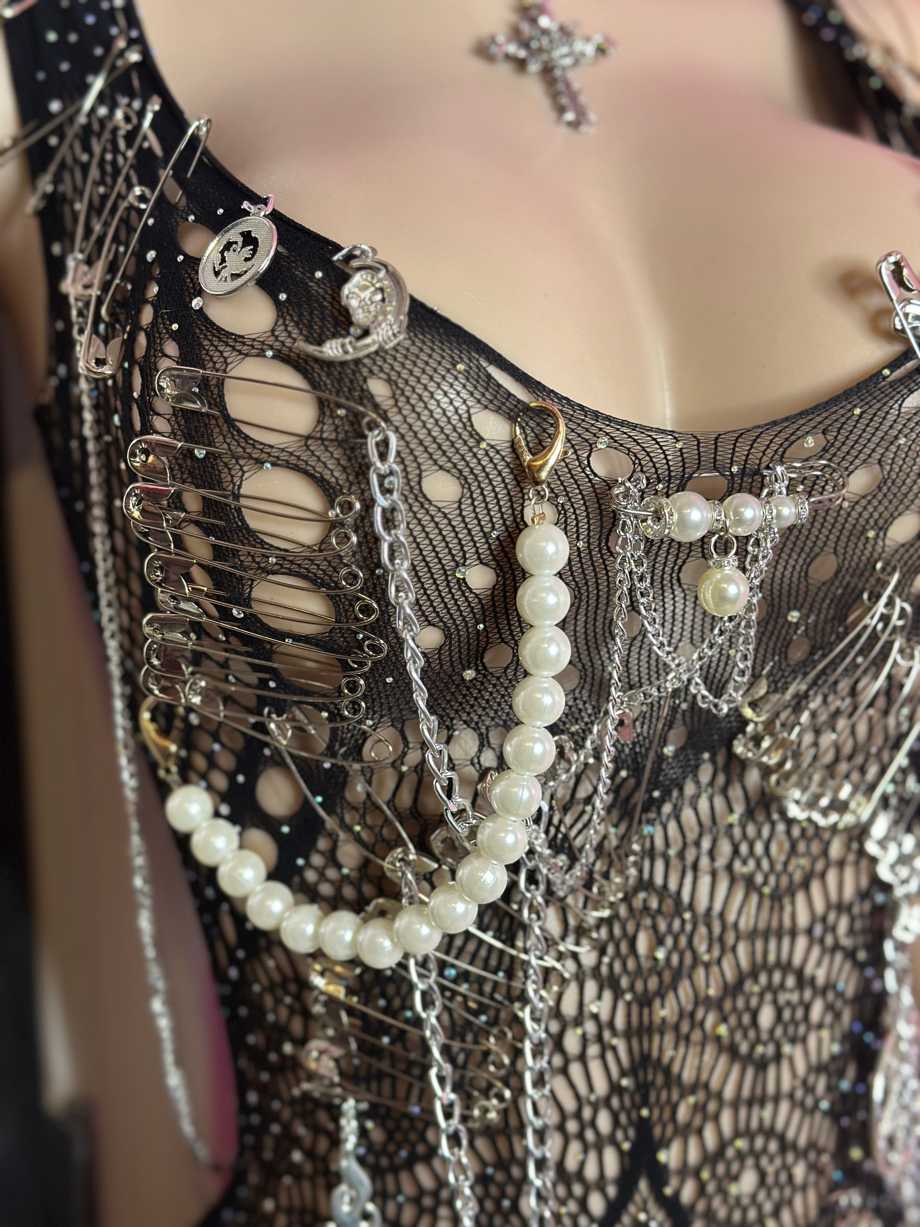 *Pre-Order 10-15 business days then ship* Did It On Em Pin & Pearl Poster Girl Romper- Black
