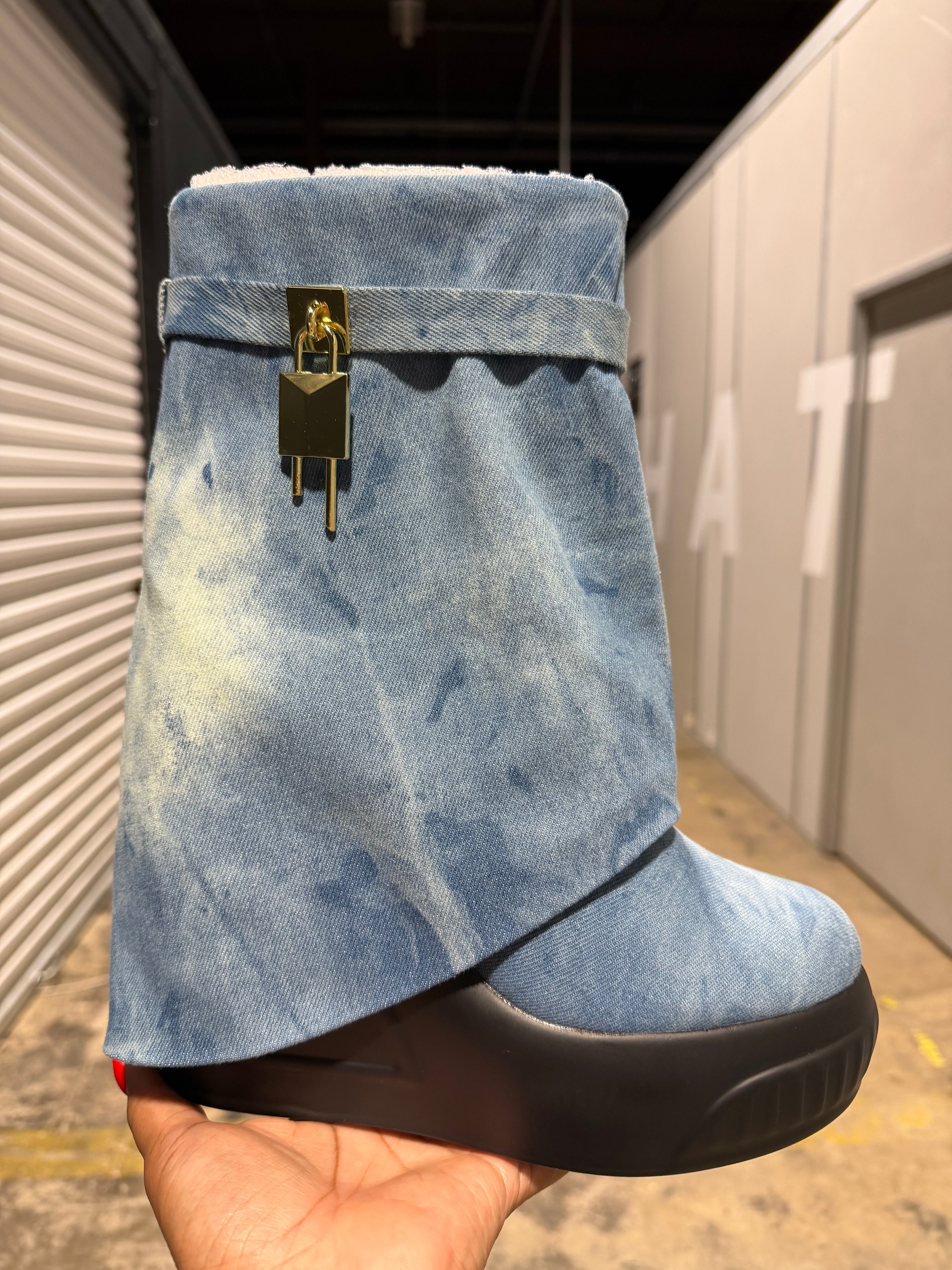 Lock It Down Denim Platform Boots – Light Wash