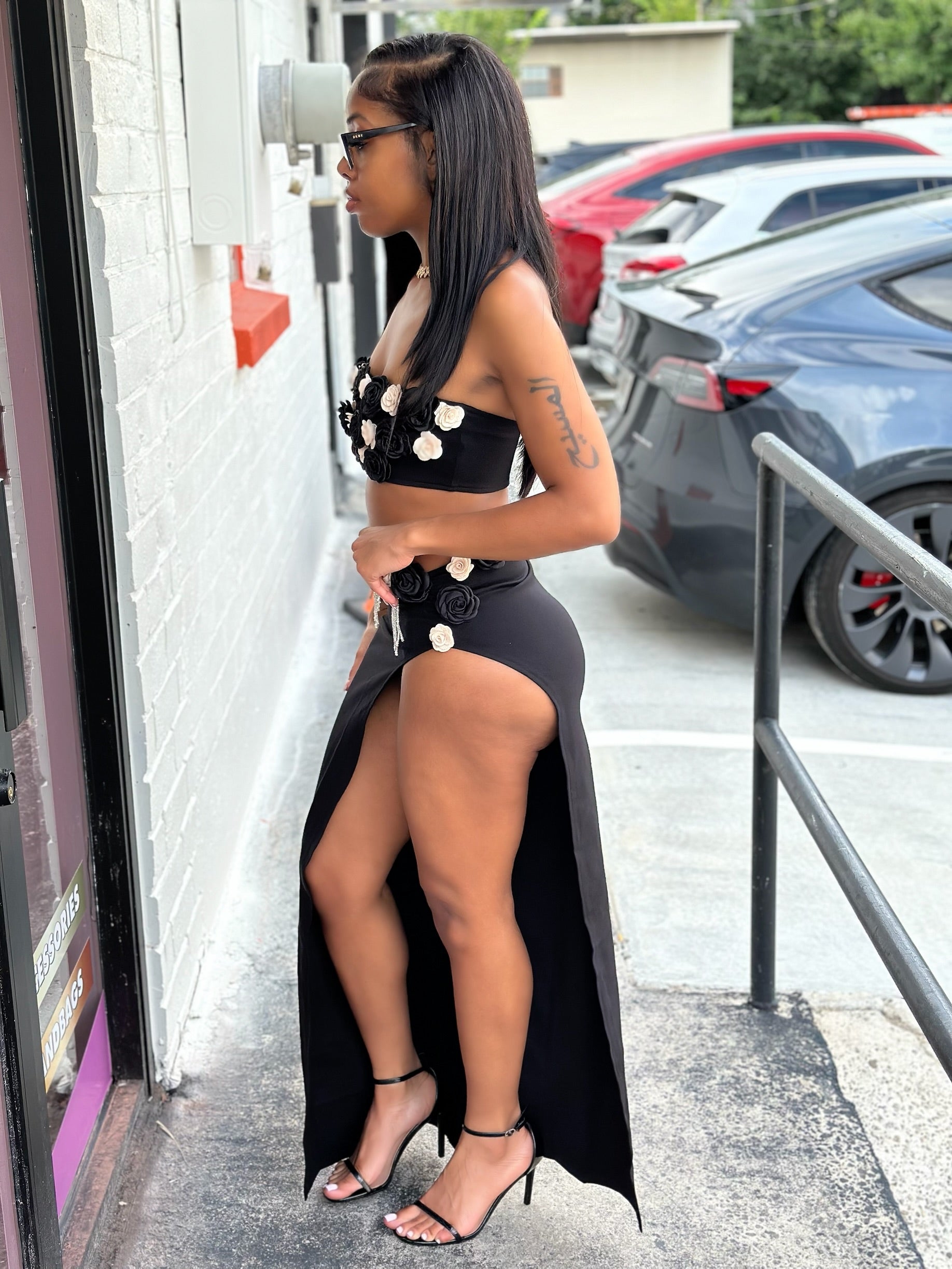 Amelia 3D Floral Embellished Crop Top & High-Waisted Side-Slit Maxi Skirt Set- Black