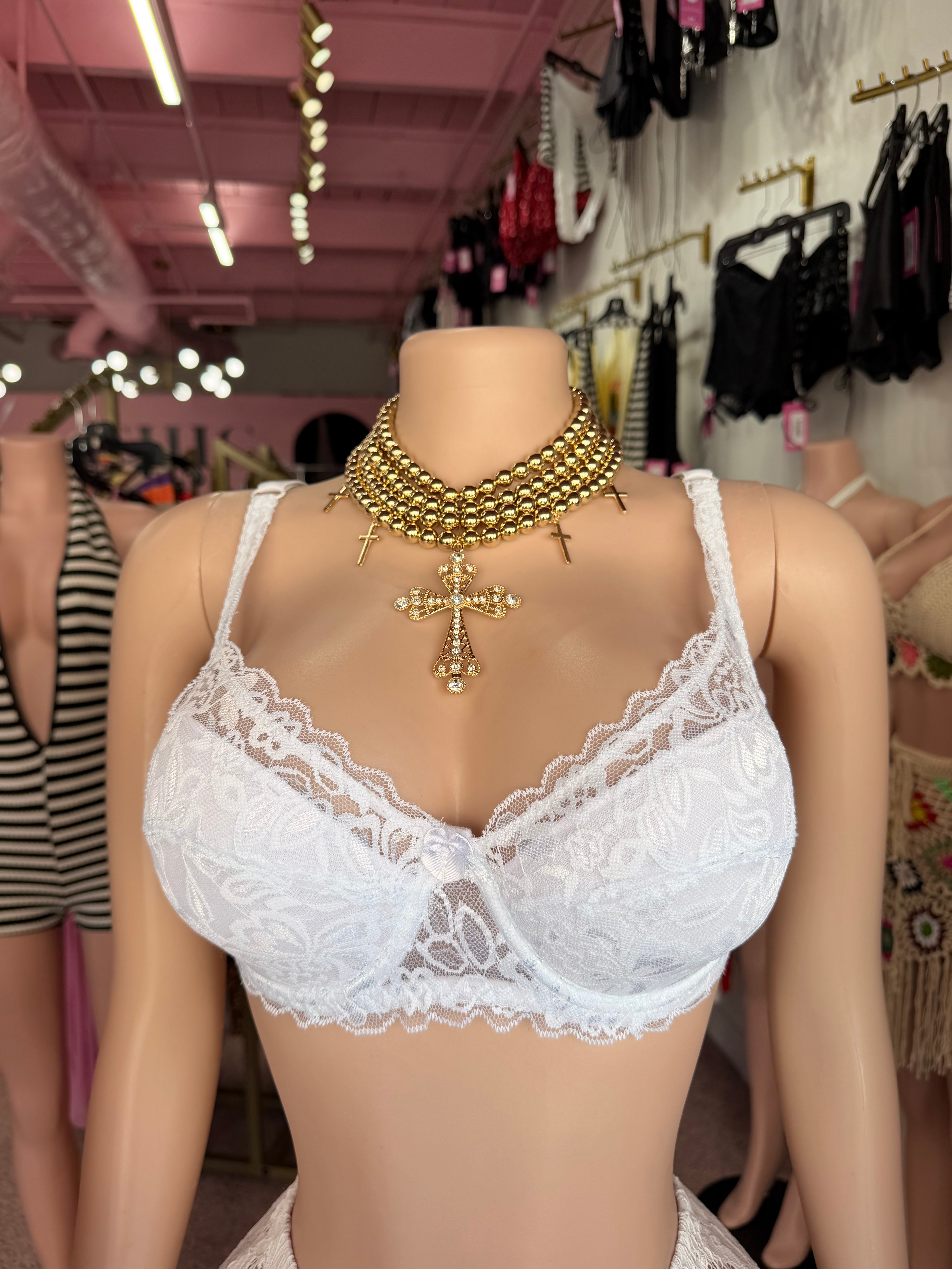 Barely Innocent Lace Capri Set – Black/White
